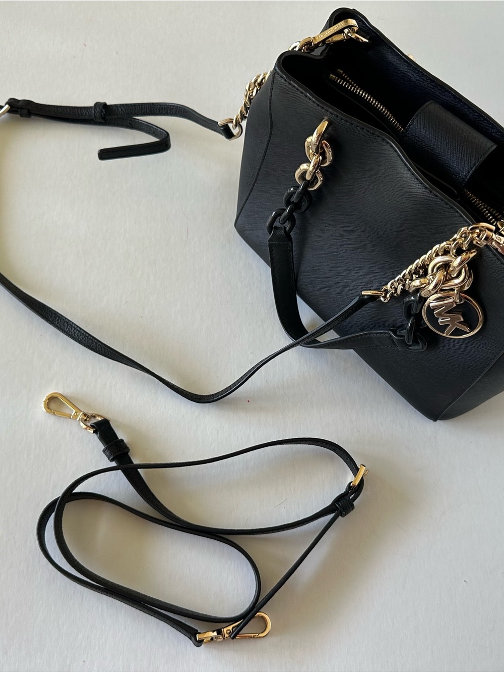 Michael Kors Cynthia Black Leather Purse New - Picture 7 of 11